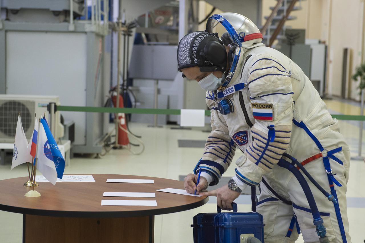 Expedition 65 backup crew member, Anton Shkaplerov of Roscosmos signs in for Soyuz qualification exams Monday, March 22, 2021 at the Gagarin Cosmonaut Training Center (GCTC) in Star City, Russia, in advance of the Expedition 65 launch April 9 from Baikonur Cosmodrome in Kazakhstan to the International Space Station. Photo Credit: (NASA/GCTC/Irina Spector)
