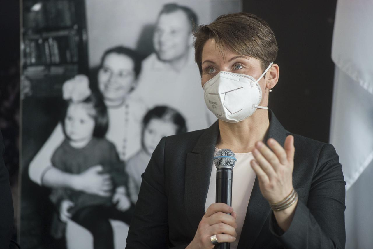 Expedition 65 backup crew member NASA astronaut Anne McClain speaks during a press conference prior to the prime crew’s launch from the Baikonur Cosmodrome in Kazakhstan, Wednesday, March 24, 2021 at the Gagarin Cosmonaut Training Center (GCTC) in Star City, Russia. Photo Credit: (NASA/GCTC/Andrey Shelepin)