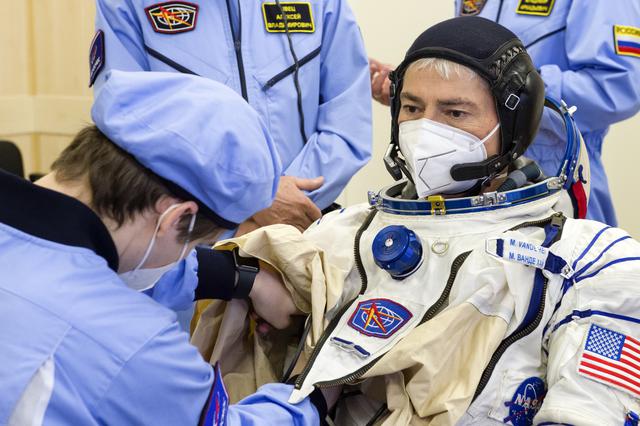 NASA image: Expedition 65 Preflight