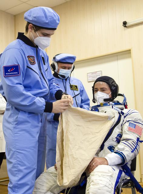 NASA image: Expedition 65 Preflight