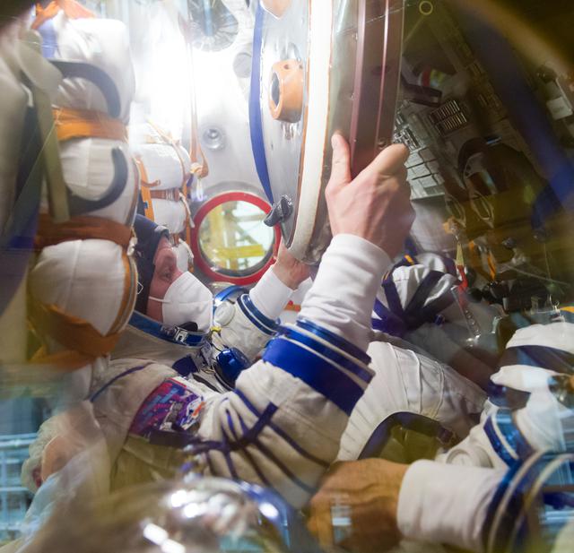 NASA image: Expedition 65 Preflight