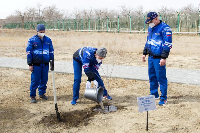 NASA image: Expedition 65 Preflight