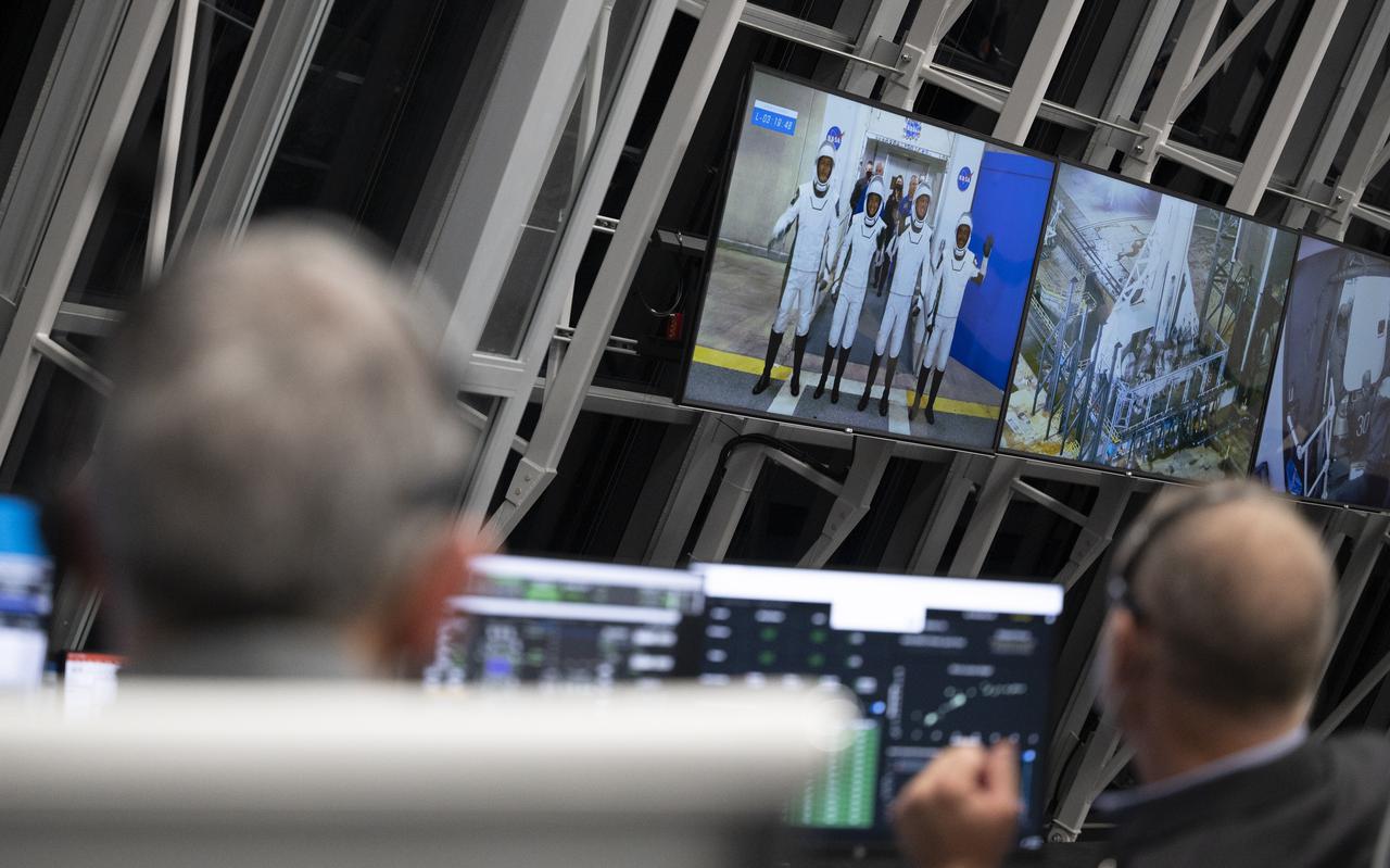 NASA astronauts Shane Kimbrough and Megan McArthur, ESA (European Space Agency) astronaut Thomas Pesquet, and Japan Aerospace Exploration Agency (JAXA) astronaut Akihiko Hoshide are seen on a monitor inside firing room four of the Launch Control Center as they’ve walkout of the Neil A. Armstrong Operations and Checkout Building, Friday, April 23, 2021, at NASA’s Kennedy Space Center in Florida. NASA’s SpaceX Crew-2 mission is the second crew rotation mission of the SpaceX Crew Dragon spacecraft and Falcon 9 rocket to the International Space Station as part of the agency’s Commercial Crew Program. Kimbrough, McArthur, Pesquet, and Hoshide launched at 5:49 a.m. EDT, from Launch Complex 39A at the Kennedy Space Center. Photo Credit: (NASA/Joel Kowsky)