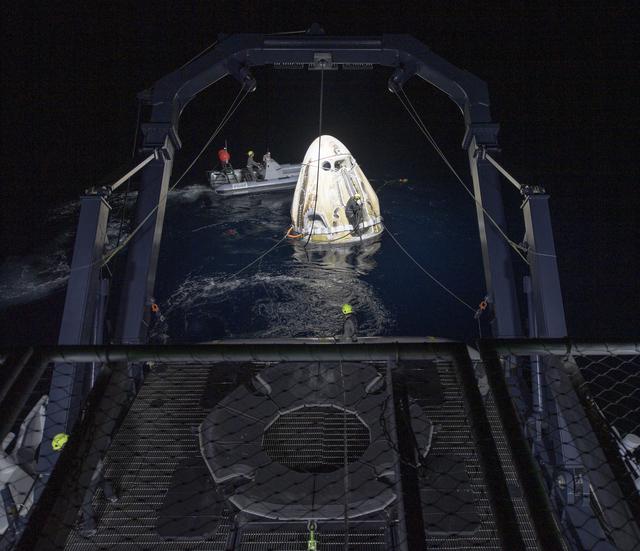 NASA image: NASA’s SpaceX Crew-1 Splashdown