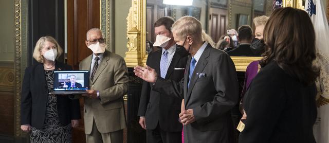 NASA image: NASA Administrator Bill Nelson Swearing-In Ceremony