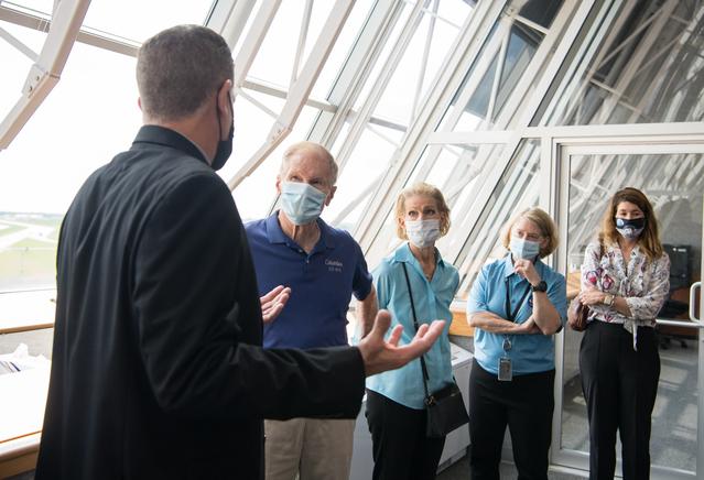 NASA image: NASA Leadership Tours KSC