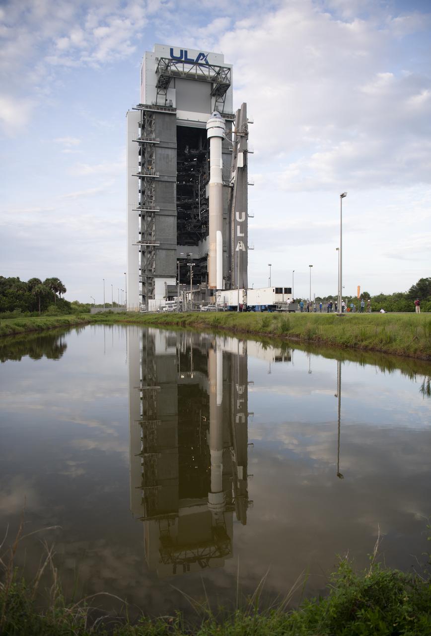 A United Launch Alliance Atlas V rocket with Boeing’s CST-100 Starliner spacecraft aboard is seen as it is rolled out of the Vertical Integration Facility to the launch pad at Space Launch Complex 41 ahead of the Orbital Flight Test-2 (OFT-2) mission, Monday, Aug. 2, 2021 at Cape Canaveral Space Force Station in Florida. Boeing’s Orbital Flight Test-2 will be Starliner’s second uncrewed flight test and will dock to the International Space Station as part of NASA's Commercial Crew Program. The mission, currently targeted for launch at 1:20 p.m. EDT Tuesday, Aug. 3, will serve as an end-to-end test of the system's capabilities. Photo Credit: (NASA/Joel Kowsky)