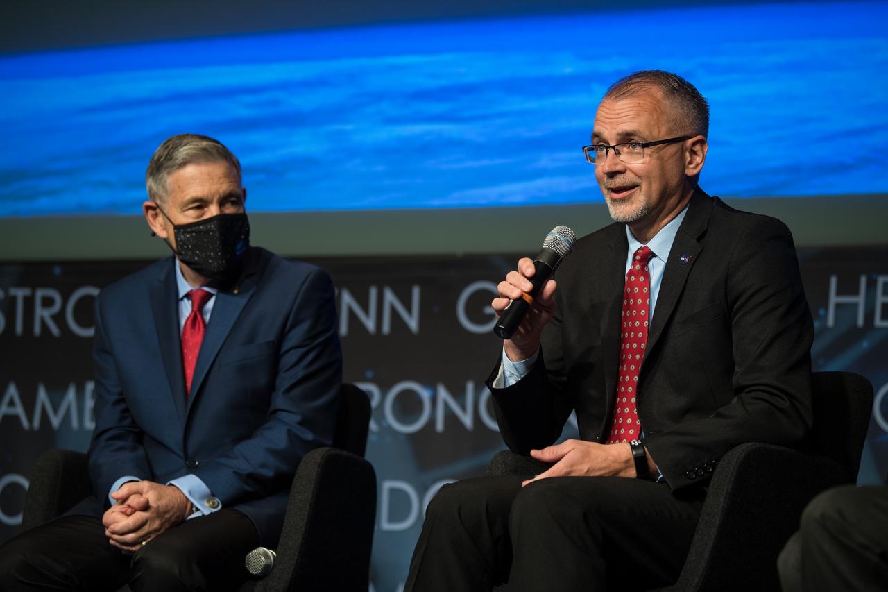NASA Associate Administrator for the Exploration Systems Development Mission Directorate (ESDMD), Jim Free, speaks during a NASA town hall to discuss the reorganization of the Human Exploration and Operations Mission Directorate into two mission directorates: ESDMD and Space Operations Mission Directorate (SpaceOps), Tuesday, Sept. 21, 2021 at the Mary W. Jackson NASA Headquarters building in Washington. NASA Associate Administrator for SpaceOps, Kathy Lueders, will lead launch and space operations including the International Space Station, the commercialization of low-Earth orbit, and eventually operations on and around the Moon. Head of ESDMD, Jim Free, will lead efforts to define and manage systems development for programs critical to NASA’s Artemis program and the planning of NASA’s Moon to Mars exploration. Photo Credit: (NASA/Aubrey Gemignani)