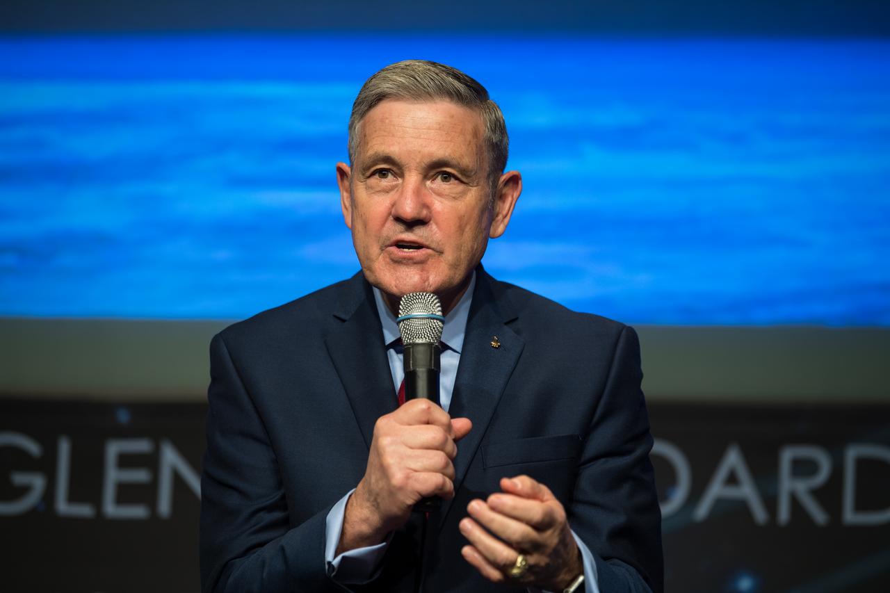 NASA Associate Administrator Bob Cabana speaks during a NASA town hall to discuss the reorganization of the Human Exploration and Operations Mission Directorate into two mission directorates: Exploration Systems Development Mission Directorate (ESDMD) and Space Operations Mission Directorate (SpaceOps), Tuesday, Sept. 21, 2021 at the Mary W. Jackson NASA Headquarters building in Washington. NASA Associate Administrator for SpaceOps, Kathy Lueders, will lead launch and space operations including the International Space Station, the commercialization of low-Earth orbit, and eventually operations on and around the Moon. NASA Associate Administrator for the ESDMD, Jim Free, will lead efforts to define and manage systems development for programs critical to NASA’s Artemis program and the planning of NASA’s Moon to Mars exploration. Photo Credit: (NASA/Aubrey Gemignani)