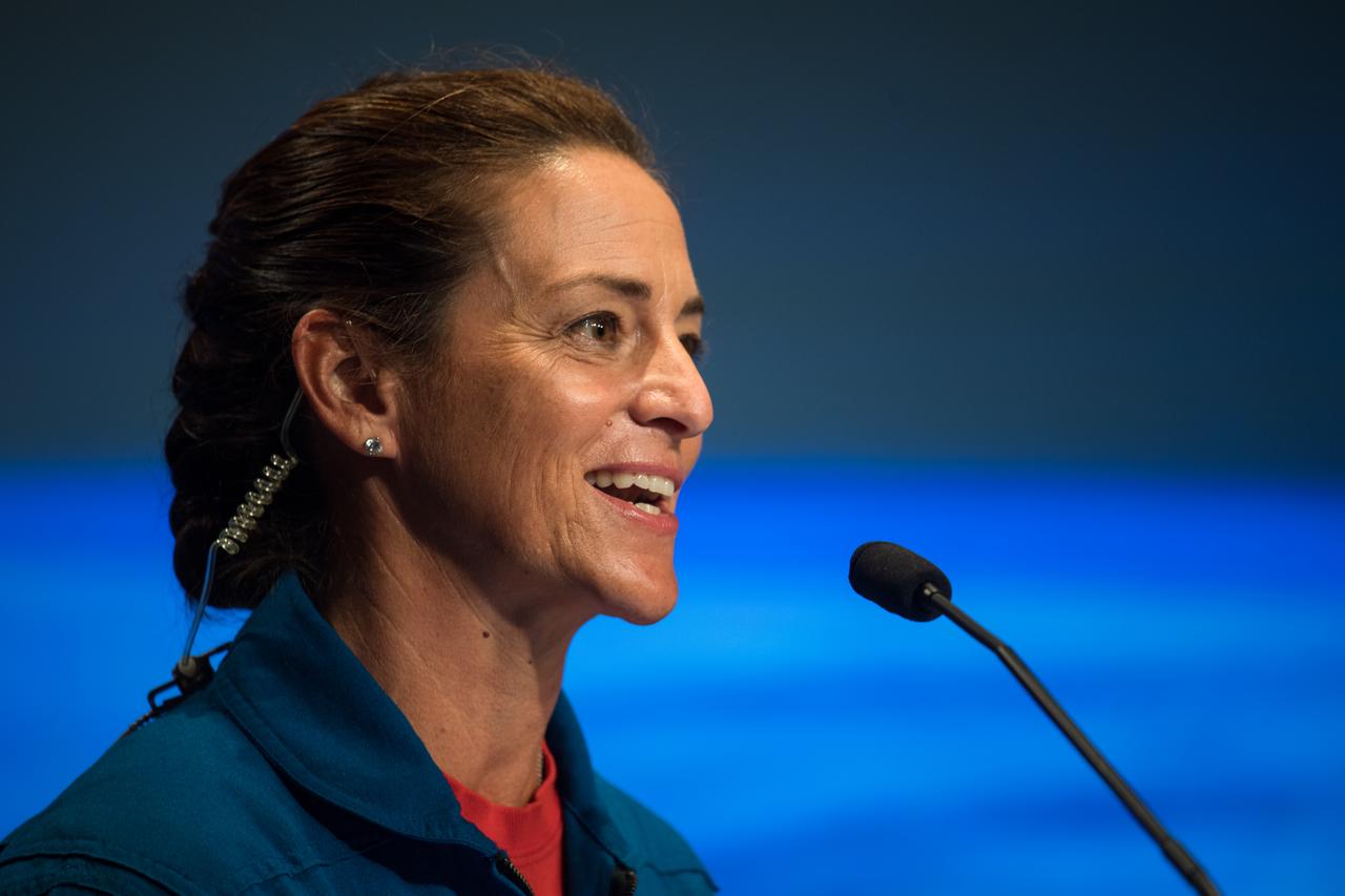 NASA astronaut Nicole Mann speaks during a NASA town hall to discuss the reorganization of the Human Exploration and Operations Mission Directorate into two mission directorates: Exploration Systems Development Mission Directorate (ESDMD) and Space Operations Mission Directorate (SpaceOps), Tuesday, Sept. 21, 2021 at the Mary W. Jackson NASA Headquarters building in Washington. NASA Associate Administrator for SpaceOps, Kathy Lueders, will lead launch and space operations including the International Space Station, the commercialization of low-Earth orbit, and eventually operations on and around the Moon. NASA Associate Administrator for the ESDMD, Jim Free, will lead efforts to define and manage systems development for programs critical to NASA’s Artemis program and the planning of NASA’s Moon to Mars exploration. Photo Credit: (NASA/Aubrey Gemignani)