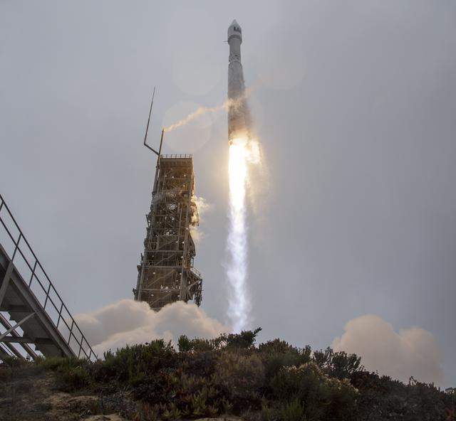 NASA image: Landsat 9 Launch