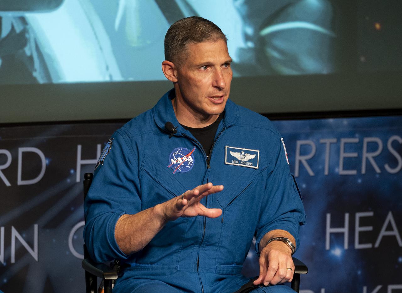 NASA astronaut Mike Hopkins speaks with employees of the Space Operations and Exploration Systems Development Mission Directorates about the Crew-1 mission with fellow crew members NASA astronauts Victor Glover, Shannon Walker, and Japan Aerospace Exploration Agency (JAXA) astronaut Soichi Noguchi, Monday, Nov. 15, 2021, at the Mary W. Jackson NASA Headquarters Building in Washington. Hopkins, Glover, Walker, and Noguchi launched on the first crew rotation mission to the International Space Station for SpaceX’s Falcon 9 and Crew Dragon spacecraft as part of the agency’s Commercial Crew Program and spent 168 days in space across Expeditions 64 and 65. Photo Credit: (NASA/Joel Kowsky)