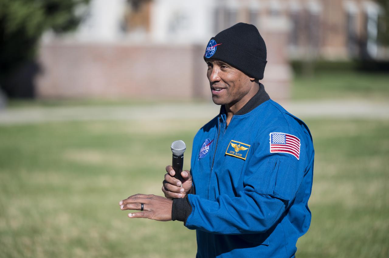 SpaceX Crew-1 NASA astronaut Victor Glover answers a question by a Junior Officer at Joint Base Anacostia-Bolling (JBAB), Friday, Nov. 19, 2021, in Washington. Glover, and crew mates NASA astronauts Mike Hopkins, Shannon Walker, and Japan Aerospace Exploration Agency (JAXA) astronaut Soichi Noguchi, launched on the first crew rotation mission to the International Space Station for SpaceX’s Falcon 9 and Crew Dragon spacecraft as part of the agency’s Commercial Crew Program and spent 168 days in space across Expeditions 64 and 65. Photo Credit: (NASA/Aubrey Gemignani)