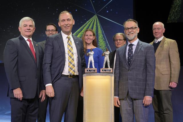 NASA image: OSIRIS-REx Team Given 2022 Swigert Award for Space Exploration