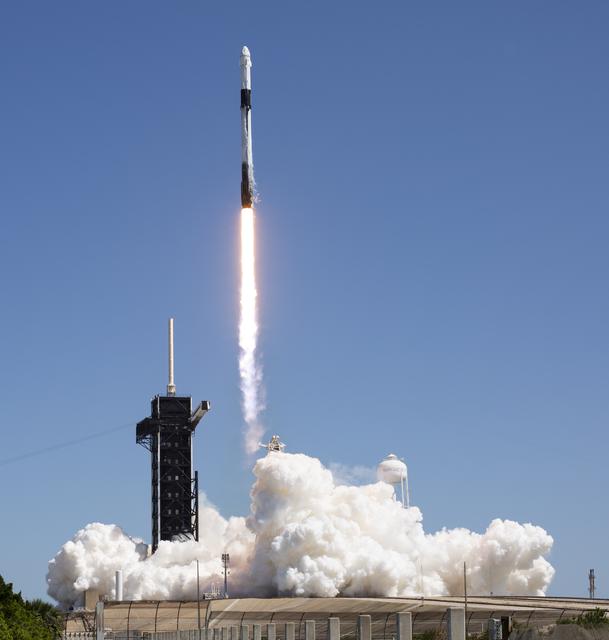 NASA image: Axiom Mission 1 Launch