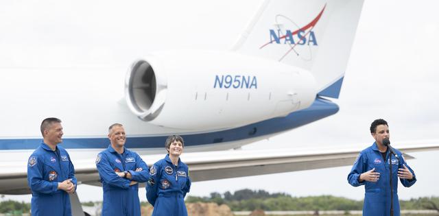 NASA image: SpaceX Crew-4 Crew Arrival