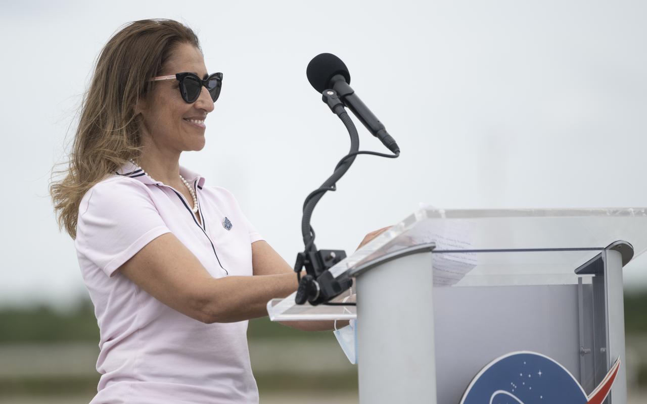 Barbara Nucera, ESA (European Space Agency) Houston Team Leader, speaks to members of the media after the arrival of NASA astronauts Kjell Lindgren, Robert Hines, Jessica Watkins, and ESA (European Space Agency) astronaut Samantha Cristoforetti at the Launch and Landing Facility at NASA’s Kennedy Space Center ahead of SpaceX’s Crew-4 mission, Monday, April 18, 2022, in Florida. NASA’s SpaceX Crew-4 mission is the fourth crew rotation mission of the SpaceX Crew Dragon spacecraft and Falcon 9 rocket to the International Space Station as part of the agency’s Commercial Crew Program. Lindgren, Hines, Watkins, and Cristoforetti are scheduled to launch at April 23 at 5:26 a.m. EDT, from Launch Complex 39A at the Kennedy Space Center. Photo Credit: (NASA/Joel Kowsky)