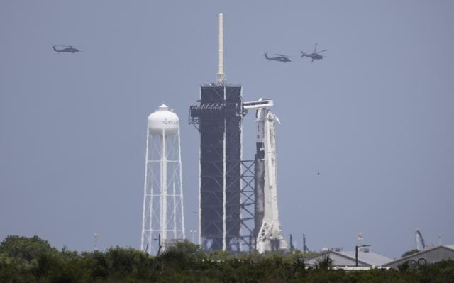 NASA image: SpaceX Crew-4 Preflight