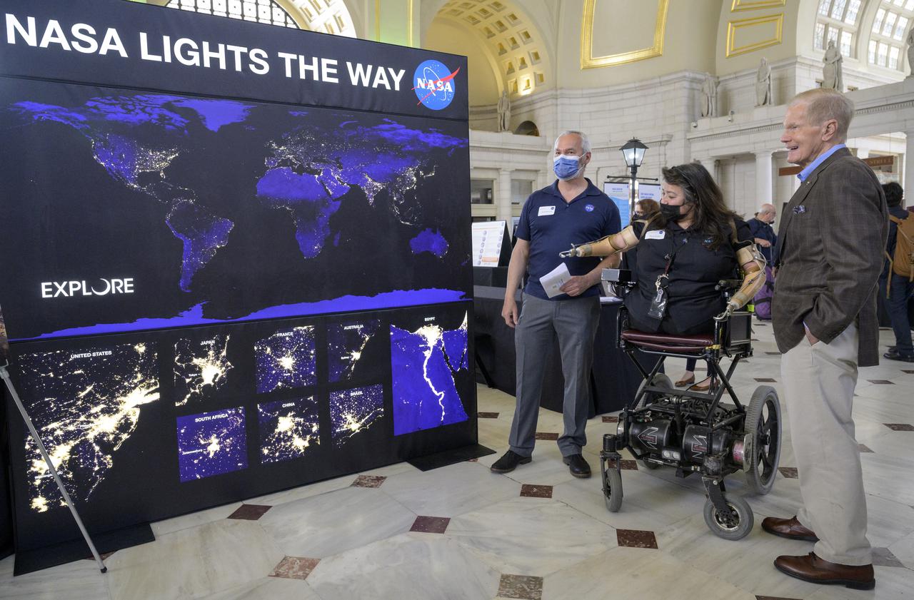 NASA Administrator Bill Nelson, right, visits NASA’s exhibits during Earth Day, Friday, April 22, 2022, at Union Station in Washington. Photo Credit: (NASA/Bill Ingalls)