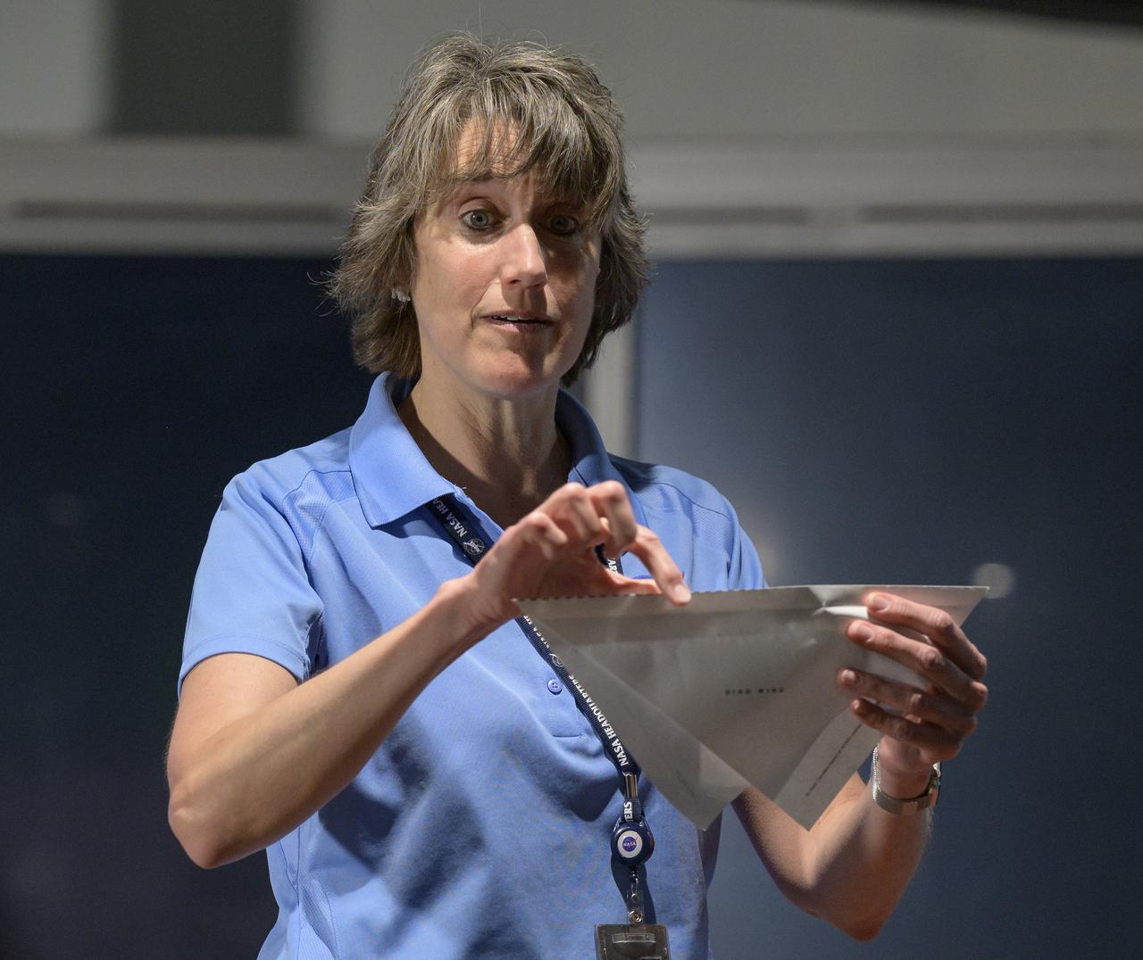 Cindy Hasselbring, NASA K-12 Education Advisor at NASA’s Office of STEM Engagement, teaches students about aeronautics and testing during a presentation, Thursday, April 28, 2022, at the National Museum of African American History and Culture in Washington. Photo Credit: (NASA/Bill Ingalls)