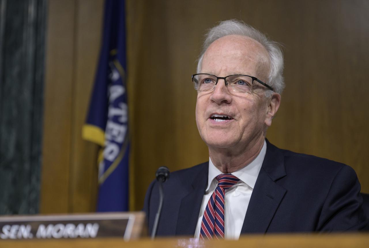 Senator Jerry Moran, D-Kan., questions NASA Administrator Bill Nelson during a Senate Appropriations’ Commerce, Justice, Science, and Related Agencies subcommittee hearing on NASA’s budget, Tuesday, May 3, 2022, at the Dirksen Senate Office Building in Washington. Photo Credit: (NASA/Bill Ingalls)