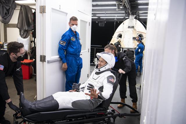 NASA image: NASA’s SpaceX Crew-3 Splashdown