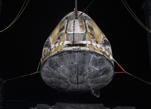 NASA image: NASA’s SpaceX Crew-3 Splashdown