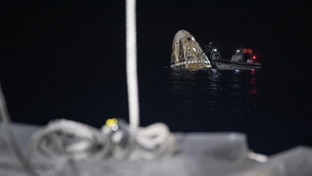 NASA image: NASA’s SpaceX Crew-3 Splashdown