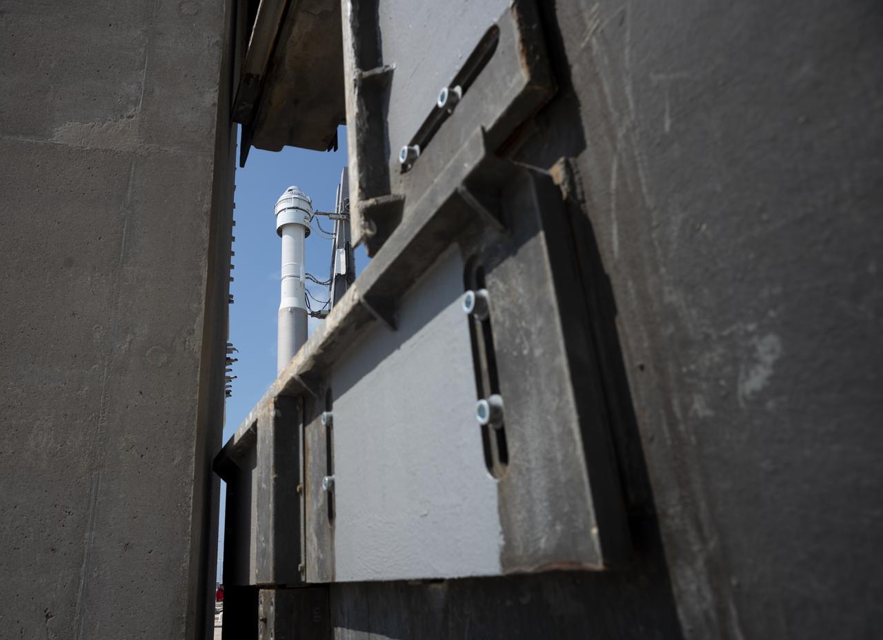 A United Launch Alliance Atlas V rocket with Boeing’s CST-100 Starliner spacecraft aboard is seen as it is rolled out of the Vertical Integration Facility to the launch pad at Space Launch Complex 41 ahead of the Orbital Flight Test-2 (OFT-2) mission, Wednesday, May 18, 2022 at Cape Canaveral Space Force Station in Florida. Boeing’s Orbital Flight Test-2 will be Starliner’s second uncrewed flight test and will dock to the International Space Station as part of NASA's Commercial Crew Program. The mission, currently targeted for launch at 6:54 p.m. ET on May 19, will serve as an end-to-end test of the system's capabilities. Photo Credit: (NASA/Joel Kowsky)
