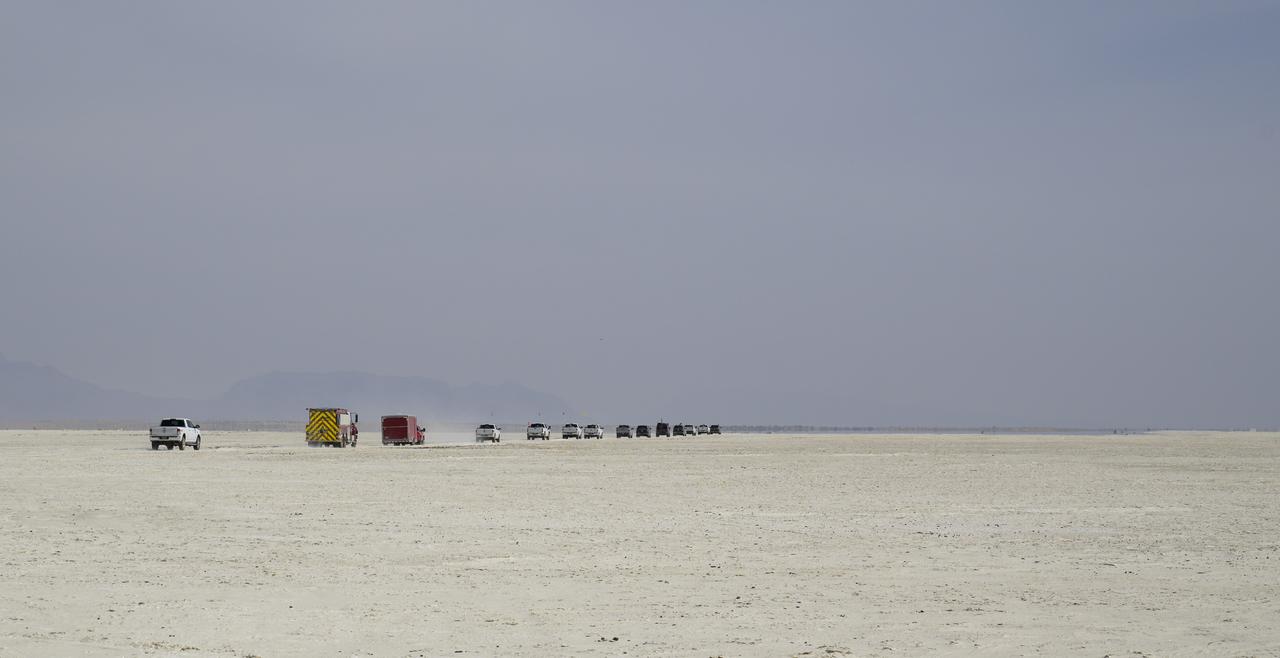 Boeing and NASA teams participate in a mission dress rehearsal to prepare for the landing of the Boeing CST-100 Starliner spacecraft in White Sands, New Mexico, Monday, May 23, 2022. Boeing’s Orbital Flight Test-2 (OFT-2) is Starliner’s second uncrewed flight test to the International Space Station as part of NASA's Commercial Crew Program. OFT-2 serves as an end-to-end test of the system's capabilities. Photo Credit: (NASA/Bill Ingalls)