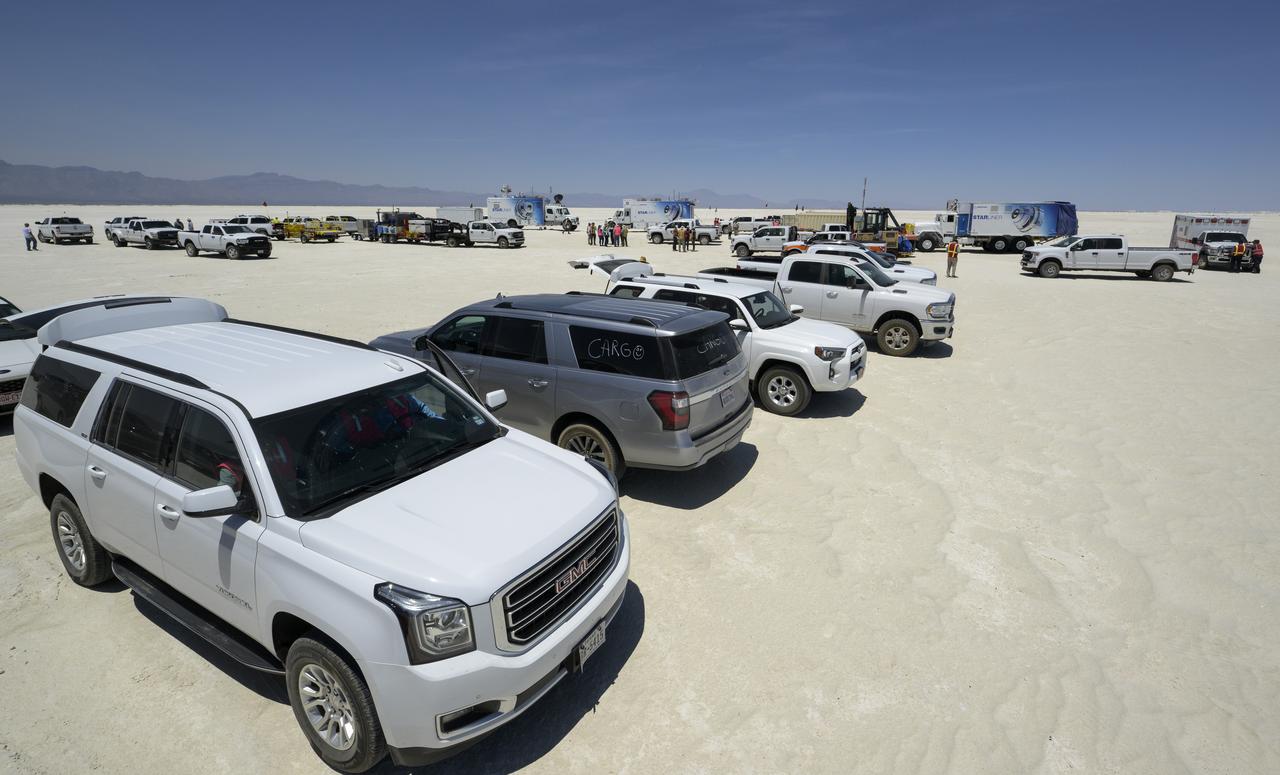 NASA and Boeing teams prepare for the landing of Boeing’s CST-100 Starliner spacecraft at White Sands Missile Range’s Space Harbor, Wednesday, May 25, 2022, in New Mexico. Boeing’s Orbital Flight Test-2 (OFT-2) is Starliner’s second uncrewed flight test to the International Space Station as part of NASA's Commercial Crew Program. OFT-2 serves as an end-to-end test of the system's capabilities. Photo Credit: (NASA/Bill Ingalls)