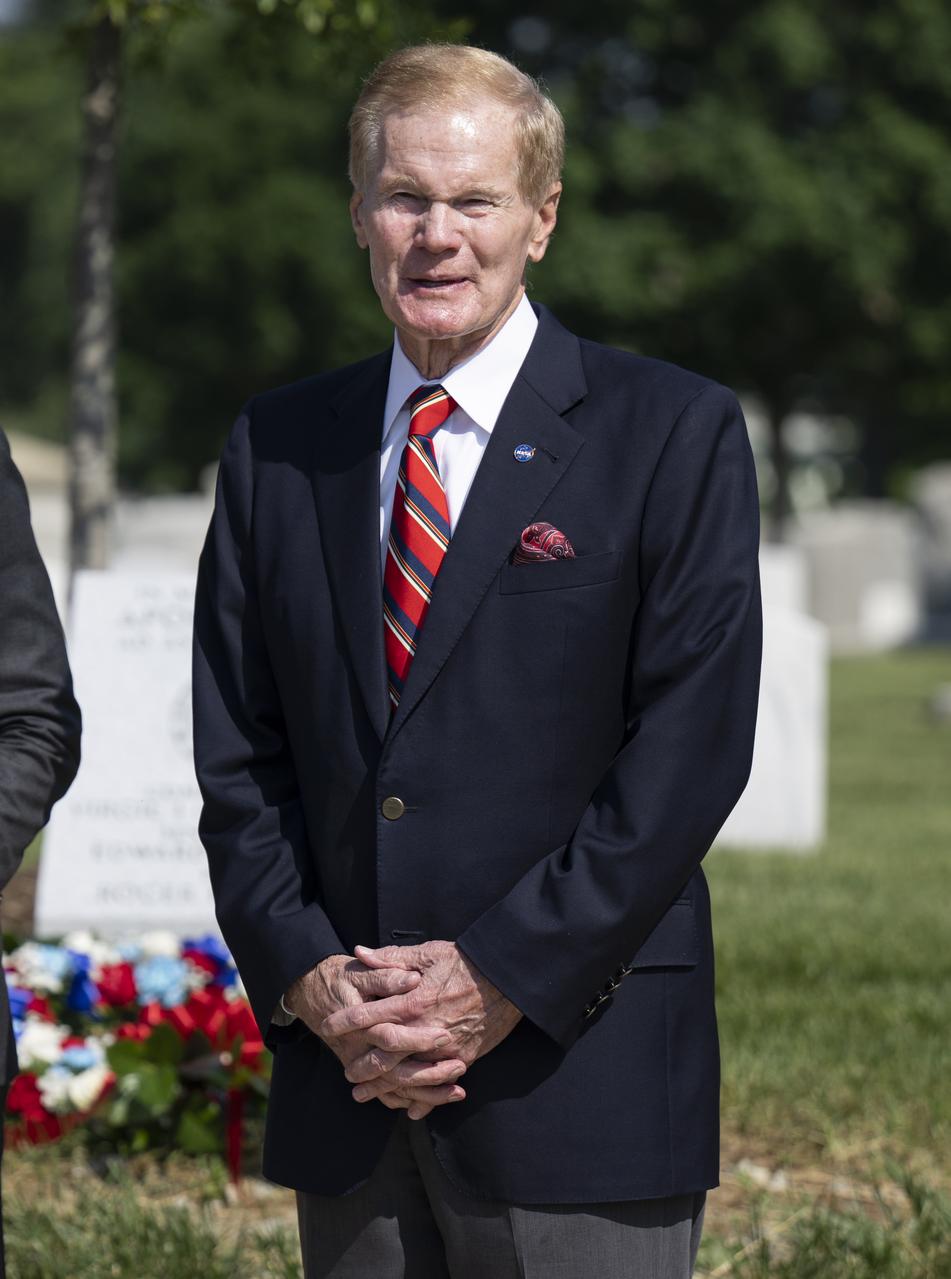 NASA Administrator Bill Nelson delivers remarks at the dedication of the Apollo 1 monument at Arlington National Cemetery, Thursday, June 2, 2022, in Arlington, Va. The monument honors and memorializes the Apollo 1 crew of Virgil I. “Gus” Grissom, Edward H. White II, and Roger B. Chaffee. Photo Credit: (NASA/Bill Ingalls)