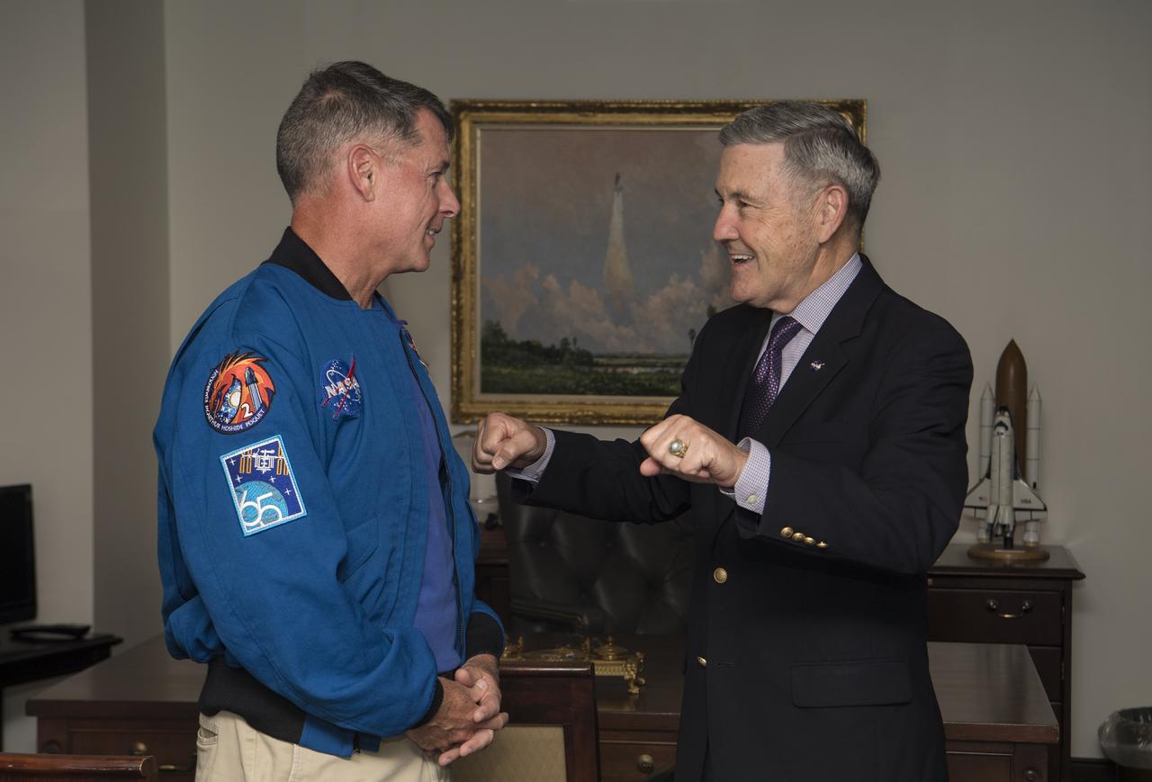 NASA’s SpaceX Crew-2 astronaut Shane Kimbrough, left. speaks with NASA Associate Administrator Bob Cabana, after a meeting with NASA Administrator Bill Nelson, NASA Deputy Administrator Pam Melroy, and fellow crew members ESA (European Space Agency) astronaut Thomas Pesquet, NASA astronaut Megan McArthur, and Japan Aerospace Exploration Agency (JAXA) astronaut Akihiko Hoshide, Monday, June 6, 2022, at the Mary W. Jackson NASA Headquarters Building in Washington DC. Photo Credit: (NASA/Aubrey Gemignani)