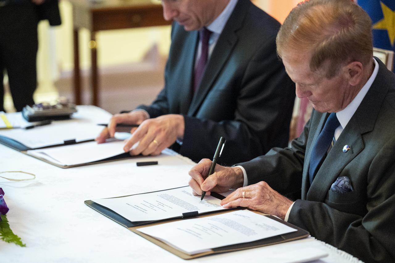 NASA Administrator Bill Nelson and President of the Centre National d’Etudes Spatiales (CNES) Dr. Philippe Baptiste sign the Artemis Accords and a Joint Statement Tuesday, June 7, 2022, prior to the CNES 60th Anniversary event at the French Ambassador’s Residence in Washington. France is the twentieth country to sign the Artemis Accords, which establish a practical set of principles to guide space exploration cooperation among nations participating in NASA’s Artemis program. Photo Credit: (NASA/Keegan Barber)