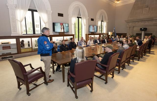 NASA image: NASA’s SpaceX Crew-2 astronauts meet with National Geographic 