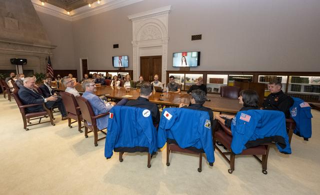 NASA image: NASA’s SpaceX Crew-2 astronauts meet with National Geographic 