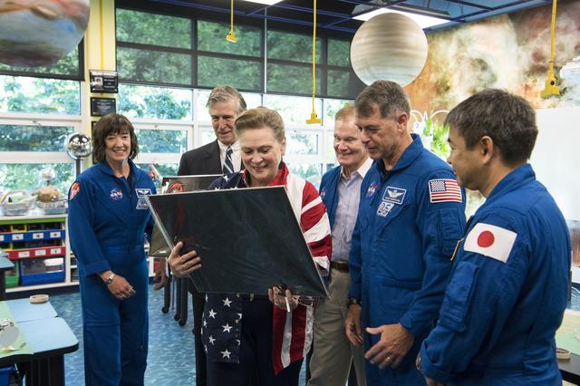 NASA image: NASA's Crew-2 Astronauts Visit Arlington Elementary School