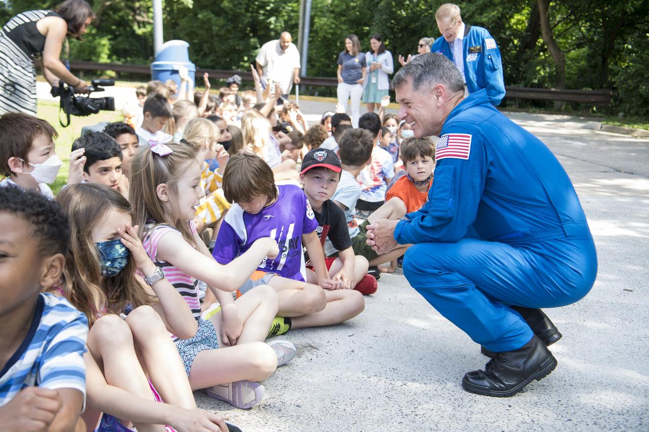 NASA’s SpaceX Crew-2 NASA astronaut Shane Kimbrough speaks to students during a visit to Arlington Science Focus Elementary School, Friday, June 10, 2022, in Arlington, Virginia. Photo Credit: (NASA/Aubrey Gemignani)