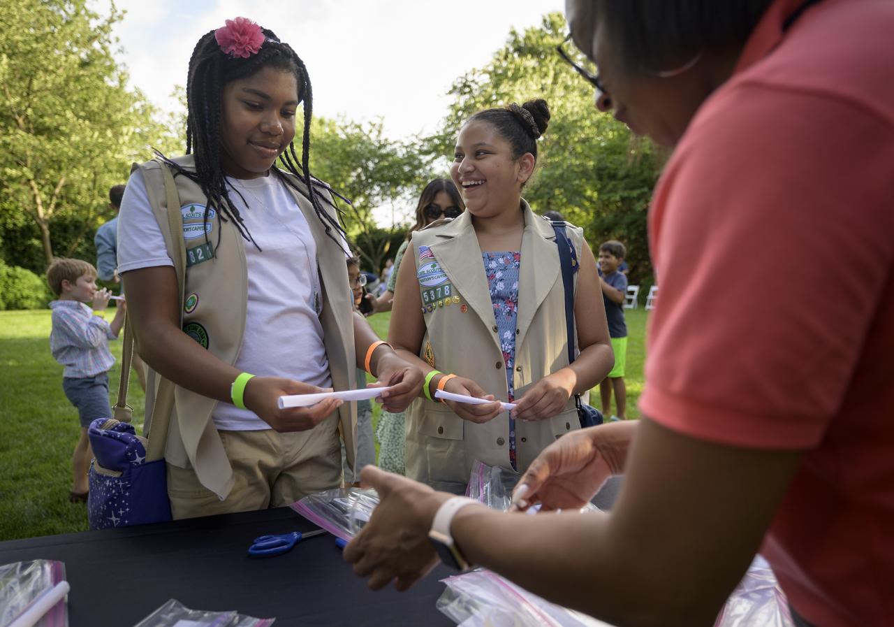 Students work a straw rocket hands-on STEM activity on the grounds of the Vice President's residence at the Naval Observatory, Friday, June 17, 2022, in Washington. The Vice President and Second Gentleman hosted an evening of NASA STEM activities at the Naval Observatory for military families and local STEM students and their families, including a special screening of Disney Pixar’s Lightyear. Photo Credit: (NASA/Bill Ingalls)