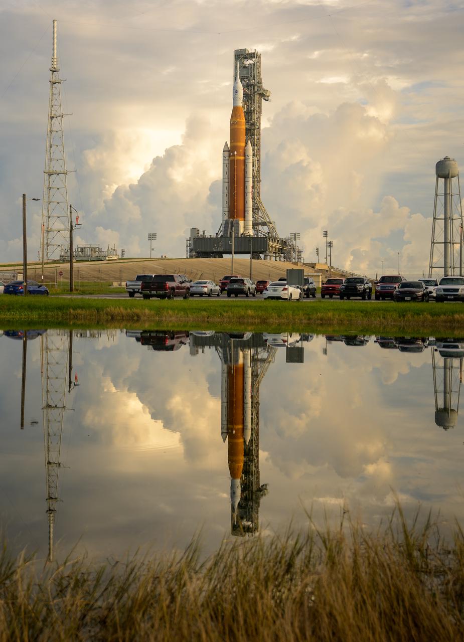NASA’s Space Launch System (SLS) rocket with the Orion spacecraft aboard is seen atop a mobile launcher at Launch Pad 39B as preparations for launch continue, Friday, Sept. 2, 2022, at NASA’s Kennedy Space Center in Florida. NASA’s Artemis I flight test is the first integrated test of the agency’s deep space exploration systems: the Orion spacecraft, SLS rocket, and supporting ground systems. Launch of the uncrewed flight test is targeted for Sept. 3 at 2:17 p.m. EDT. Photo Credit: (NASA/Bill Ingalls)