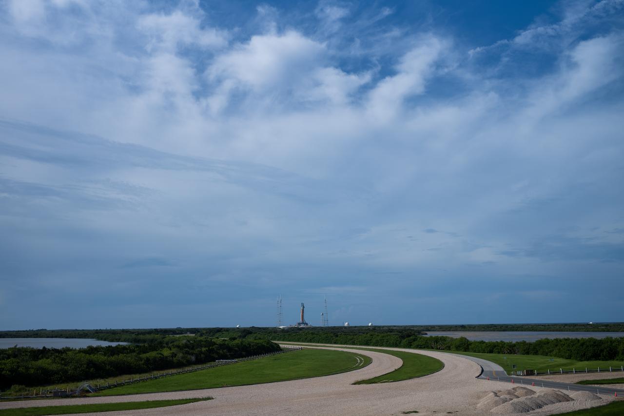 NASA’s Space Launch System (SLS) rocket with the Orion spacecraft aboard is seen atop the mobile launcher at Launch Pad 39B as preparations for launch continue, Friday, Sept. 2, 2022, at NASA’s Kennedy Space Center in Florida. NASA’s Artemis I flight test is the first integrated test of the agency’s deep space exploration systems: the Orion spacecraft, SLS rocket, and supporting ground systems. Launch of the uncrewed flight test is targeted for Sept. 3 at 2:17 p.m. EDT.  Photo Credit: (NASA/Joel Kowsky)