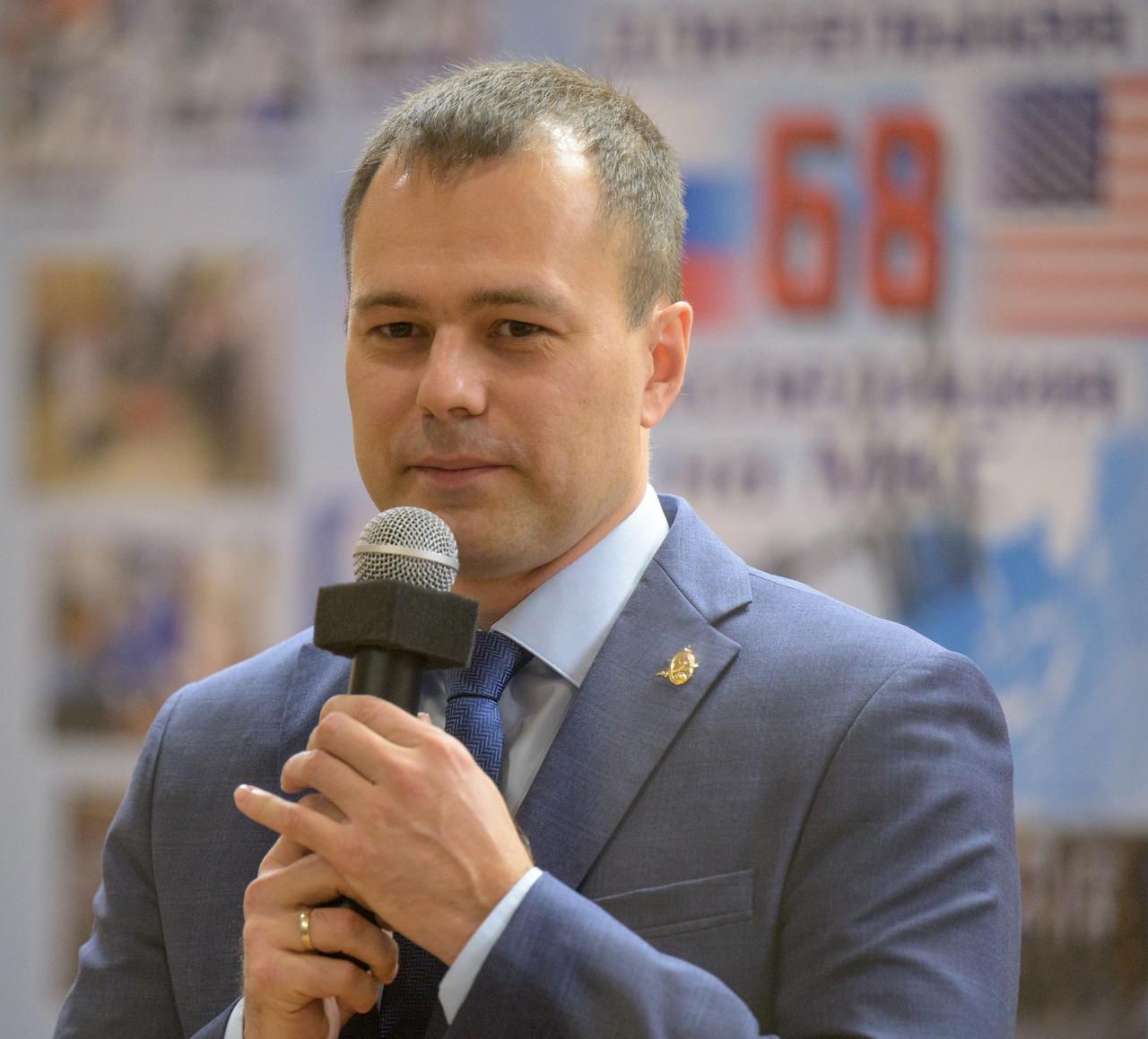 Expedition 68 cosmonaut Dmitri Petelin of Roscosmos is seen during the State Commission meeting to approve the Soyuz launch with he and his crewmates, Sergey Prokopyev of Roscosmos and Frank Rubio of NASA to the International Space Station, Tuesday, Sept. 20, 2022, at the Cosmonaut Hotel in Baikonur, Kazakhstan. The trio are scheduled to launch to the International Space Station aboard the Soyuz MS-22 spacecraft on Sept. 21. Photo Credit: (NASA/Bill Ingalls)