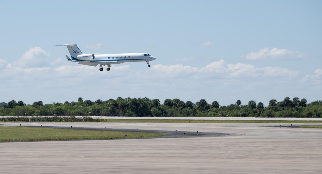 The NASA Gulfstream V carrying NASA astronauts Nicole Mann and Josh Cassada, Japan Aerospace Exploration Agency (JAXA) astronaut Koichi Wakata, and Roscosmos cosmonaut Anna Kikina is seen as it arrives at the Launch and Landing Facility at NASA’s Kennedy Space Center ahead of SpaceX’s Crew-5 mission, Saturday, Oct. 1, 2022, in Florida. NASA’s SpaceX Crew-5 mission is the fifth crew rotation mission of the SpaceX Crew Dragon spacecraft and Falcon 9 rocket to the International Space Station as part of the agency’s Commercial Crew Program. Mann, Cassada, Wakata, and Kikini are scheduled to launch at 12:00 p.m. EDT on Oct. 5, from Launch Complex 39A at the Kennedy Space Center. Photo Credit: (NASA/Joel Kowsky)