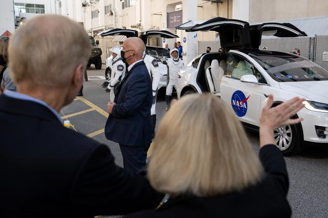 NASA’s SpaceX Crew-5 Crew Walkout