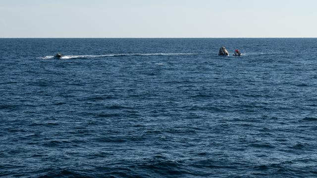 NASA image: NASA’s SpaceX Crew-4 Splashdown