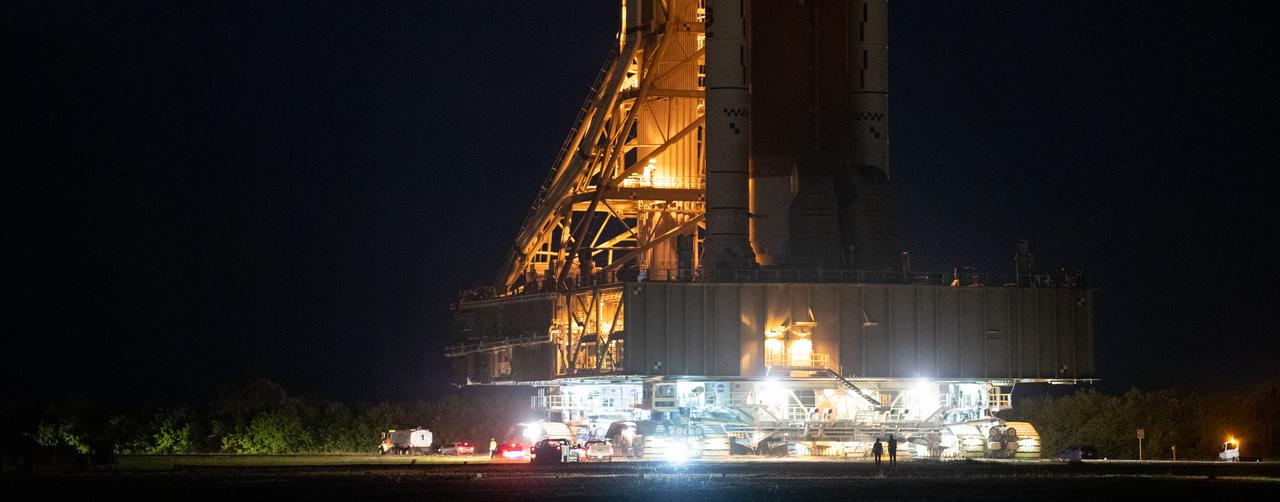 Crawler Transporter-2 (CT-2) is seen as it rolls NASA’s Space Launch System (SLS) rocket with the Orion spacecraft aboard atop the mobile launcher out to Launch Pad 39B, Friday, Nov. 4, 2022, at NASA’s Kennedy Space Center in Florida. NASA’s Artemis I flight test is the first integrated test of the agency’s deep space exploration systems: the Orion spacecraft, SLS rocket, and supporting ground systems. Launch of the uncrewed flight test is targeted for Nov. 14 at 12:07 a.m. EST. Photo Credit: (NASA/Joel Kowsky)