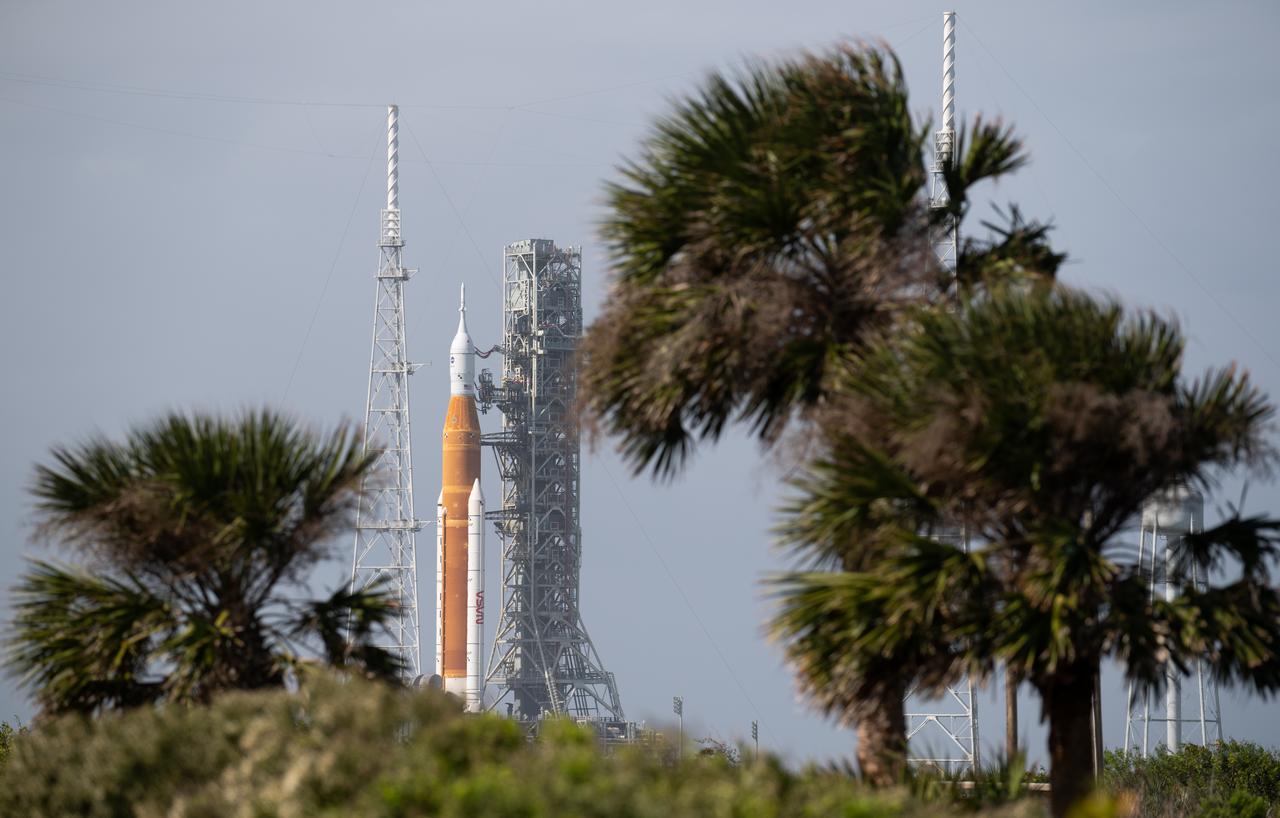 NASA’s Space Launch System (SLS) rocket with the Orion spacecraft aboard is seen atop the mobile launcher at Launch Pad 39B, Tuesday, Nov. 8, 2022, at NASA’s Kennedy Space Center in Florida. Teams at Kennedy continue to monitor the weather forecast for Tropical Storm Nicole ahead of the next launch attempt. NASA’s Artemis I flight test is the first integrated test of the agency’s deep space exploration systems: the Orion spacecraft, SLS rocket, and supporting ground systems. Photo Credit: (NASA/Joel Kowsky)