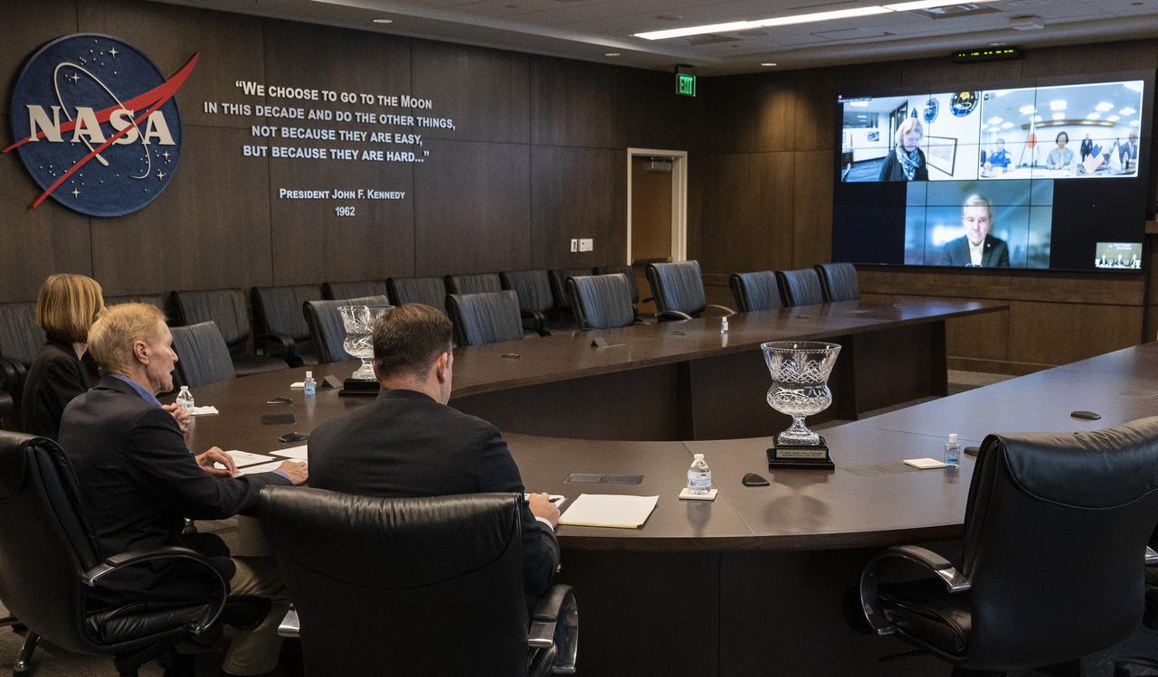 NASA Administrator Bill Nelson, joined by NASA Leadership, delivers opening remarks during a virtual meeting hosted by Japanese Minister of Education, Culture, Sports, Science and Technology (MEXT) Keiko Nagaoka prior to signing a Gateway implementing agreement Thursday, Nov. 17, 2022, at NASA’s Kennedy Space Center in Florida. Photo Credit: (NASA/Keegan Barber)