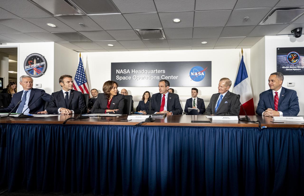 Vice President Kamala Harris delivers remarks prior to meeting with French President Emmanuel Macron and NASA Administrator Bill Nelson for an Earth Science briefing, Wednesday, Nov. 30, 2022, at the Mary W. Jackson NASA Headquarters building in Washington. Administrator Nelson and Vice President Harris met with French President Emmanuel Macron to highlight space cooperation between the United States and France. Photo Credit: (NASA/Keegan Barber)