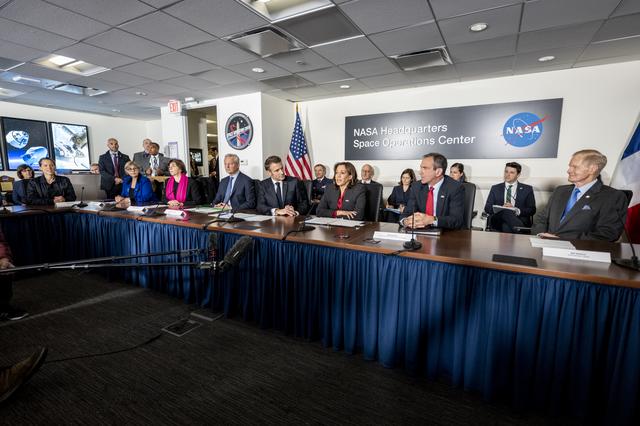 NASA image: Vice President Harris and French President Macron meet at NASA H